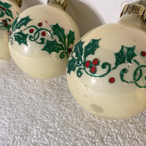 Vintage Accents Cream Green Glass Christmas Tree Ornaments X4 - Picture 8 of 11